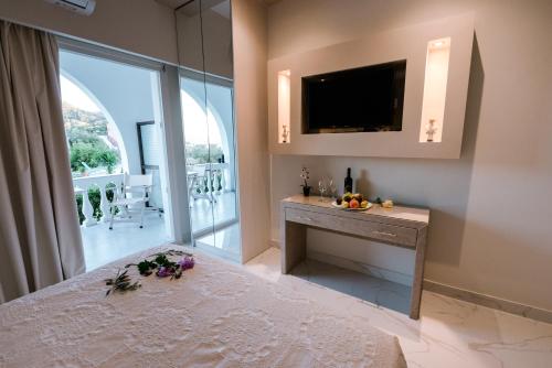 Gallery image of Stefanos Resort in Mesongi