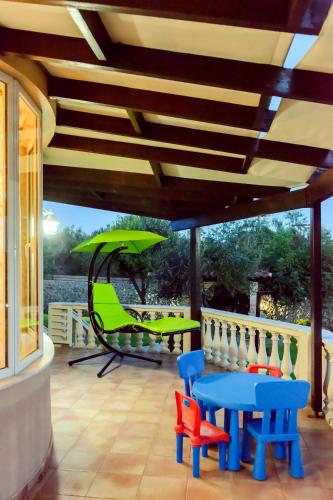 Fotografie z fotogalerie ubytování Villa Maxim with Private Pool & Tennis Court v destinaci Halikounas