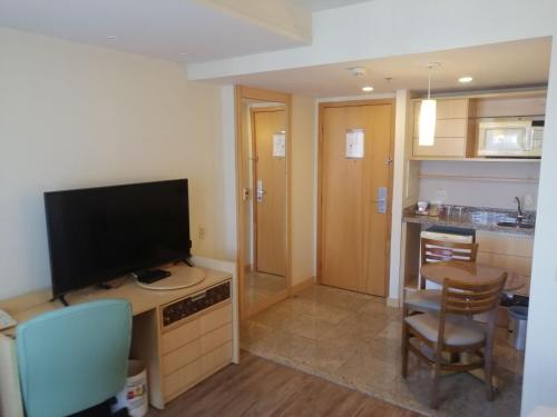 Dapur atau dapur kecil di Lets Idea Brasília Hotel