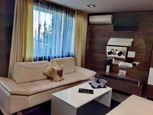 Posezení v ubytování Hotel Acktion