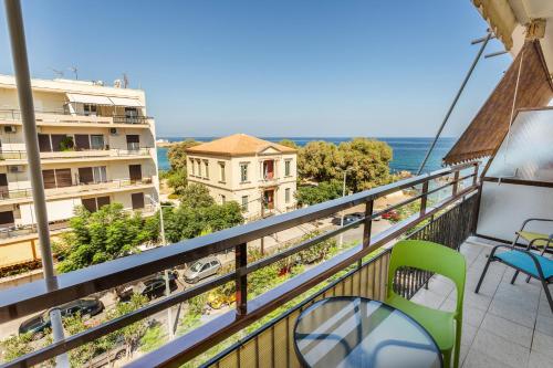 Central luxurious Apartment with sea view!