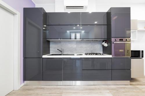 GuestHost - Lovely Apartment near Piazza Firenze!
