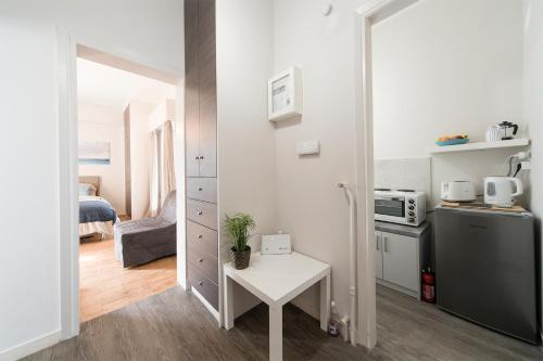 EL GRECO Penthouse in Vibrant Petralona