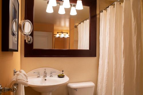The Stephen F Austin Royal Sonesta Hotel Image