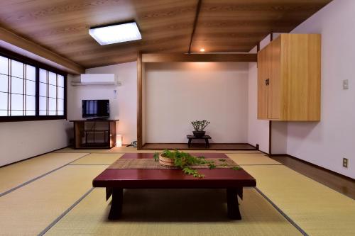 Fotografie z fotogalerie ubytování Takenoya Ryokan (Guest House Takenoya) v destinaci Omači