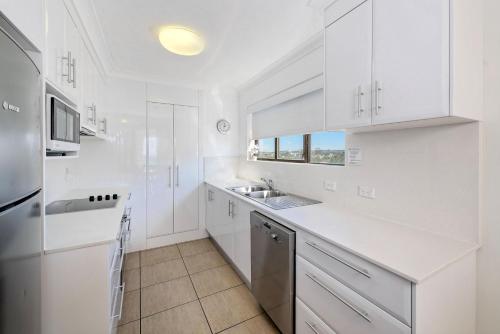 Dapur atau dapur kecil di Bayview Apartments Rainbow Bay