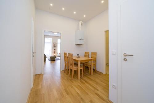 Gambar di galeri bagi Vienna Stay Apartments or Rooms 1050 di Vienna