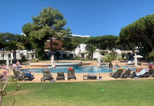 Piscina di Casa da Balaia - beach, pool, golf and tennis o nelle vicinanze