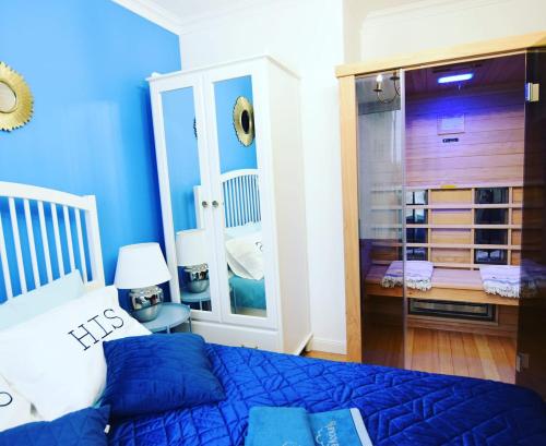 Postel nebo postele na pokoji v ubytování Luksusowy Apartament nad morzem