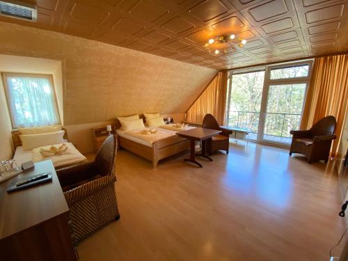 Posezení v ubytování Heidekönig Hotel Celle