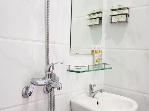 Phòng tắm tại Cao Nguyen Hotel - Gia Lai