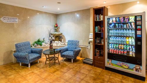 Fotografie z fotogalerie ubytování Apartamentos Avenida v destinaci Benidorm