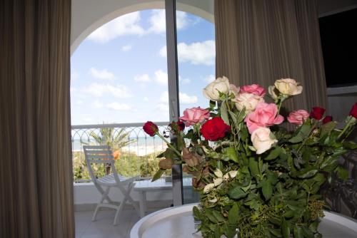 Seabel Rym Beach Djerbaにあるバルコニーまたはテラス