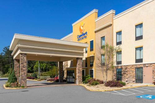 a rendering of a holiday inn express hotel at Comfort Inn & Suites Macon West in Macon