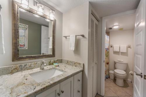 Gallery image of 403 The Shores Condo in St. Pete Beach