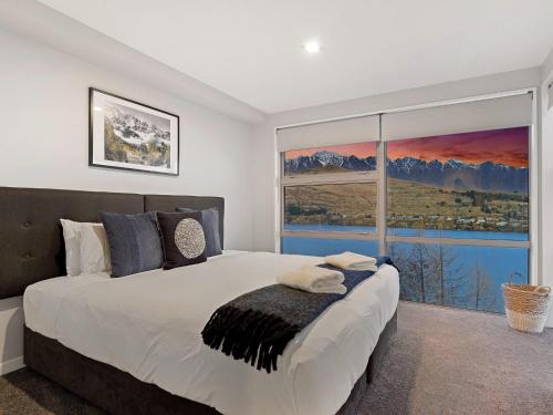Gallery image of Remarkable Hideaway by Relaxaway Holiday Homes in Queenstown