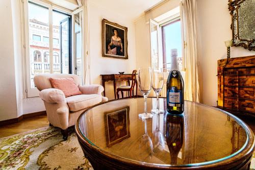 Salute Canal View Apartment