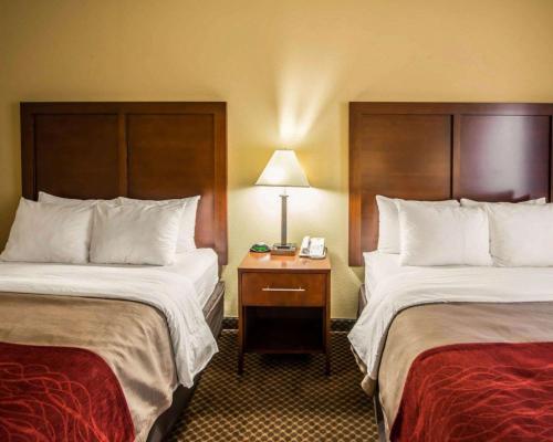 Кровать или кровати в номере Comfort Inn & Suites Morganton South