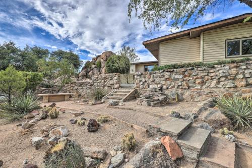 Φωτογραφία από το άλμπουμ του Walk to Watson Lake Private Prescott Home! σε Πρέσκοτ