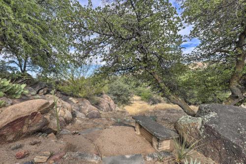 Φωτογραφία από το άλμπουμ του Walk to Watson Lake Private Prescott Home! σε Πρέσκοτ