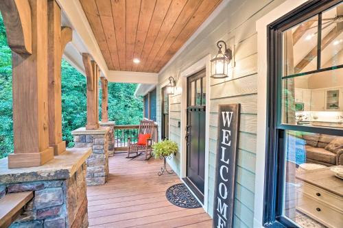 Φωτογραφία από το άλμπουμ του Hootenanny at Horton Creek Creekside Escape! σε Helen