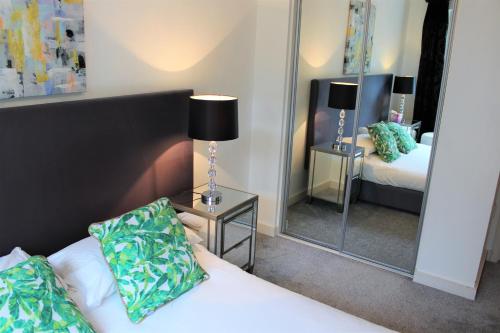 Work Rest and Stay at Gunwharf Quays