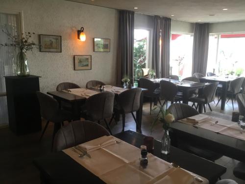 Εστιατόριο ή άλλο μέρος για φαγητό στο Hotel Steensel
