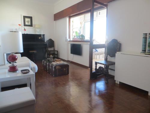 Gallery image of Caparica for Rent in Costa da Caparica