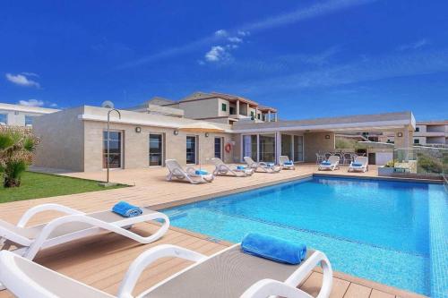 Villa TURQUESA MAR, Cala en Forcat – Updated 2022 Prices