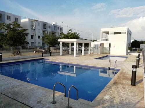 בריכת השחייה שנמצאת ב-CH3 Moderno apartamento amoblado en condominio RNT-1O8238 או באזור