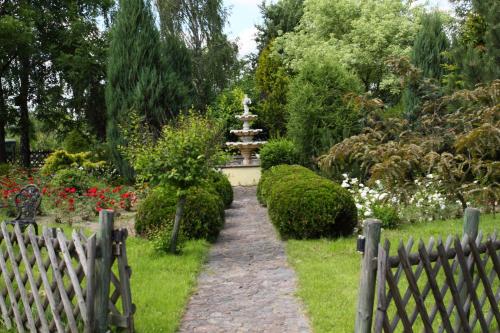Gallery image of Dworek Rutkowskich in Borowskie Cibory