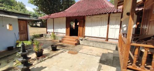 Bangunan di mana terletaknya hotel