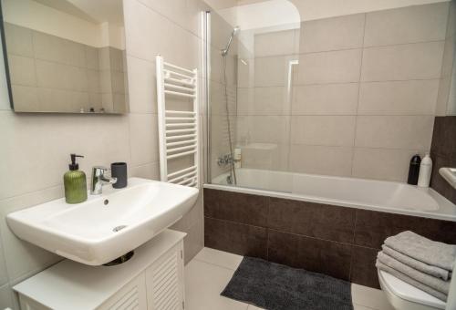 Koupelna v ubytování 3 bed modern family house in Mikulov
