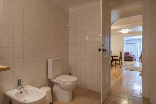 Bilik mandi di Casa da Pendoa