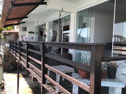 Uma varanda ou terraço em Casa Marambaia