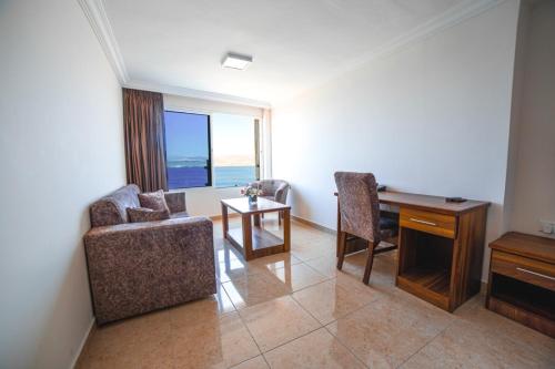 Ruang duduk di Joar Beach Hotel
