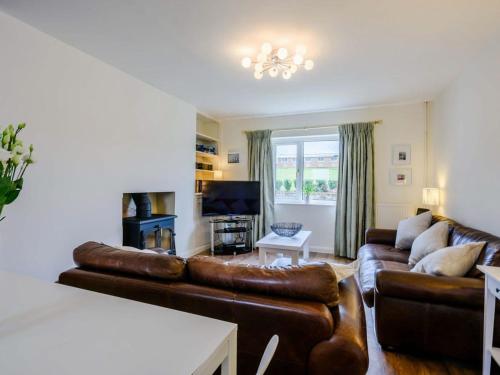 A seating area at Holkham View 