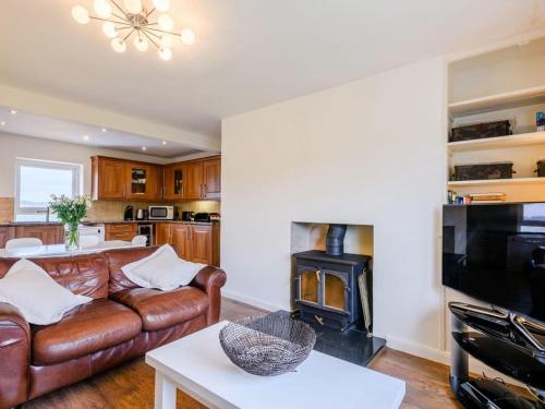 A seating area at Holkham View 