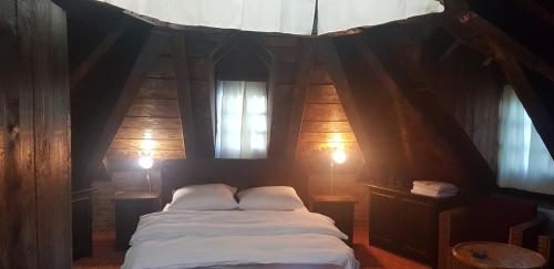 Gallery image of Ski Rostovo - Hotel Rostovo & Ethno Village in Čardaci