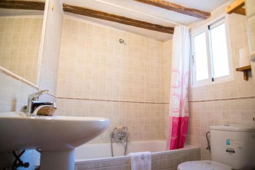 Kúpeľňa v ubytovaní Casa Rural Ademaira - Vista Torre