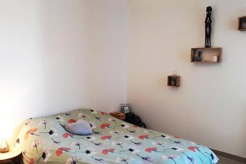 Photo de la galerie de l'établissement T2 clim parking, Entre Nature et Plage, à Hyères