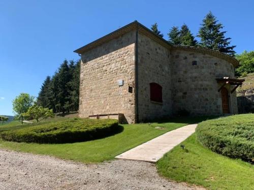 Φωτογραφία από το άλμπουμ του CHATEAU ROUSSET σε St Apollinaire De Rias
