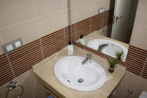 A bathroom at Camalavi