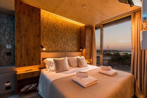 Imagen de la galería de THE miniPENTHOUSE terrace & SPA, en Paço de Arcos