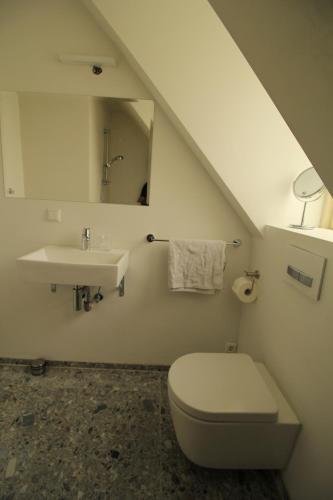 Ένα μπάνιο στο House Akerdijk 5 persons 3 bedrooms