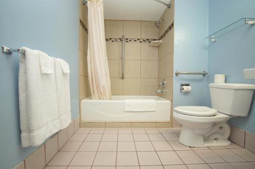 Kúpeľňa v ubytovaní Royal Inn Hudson I-94
