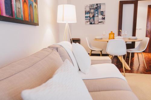 Funi apartment by People Rentals