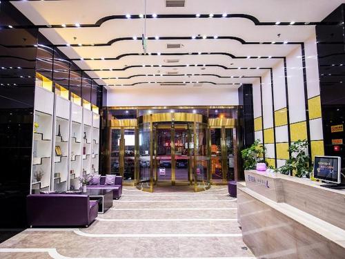 Foto dalla galleria di Lavande Hotel Leshan High-speed Railway Station Wanda Plaza a Leshan