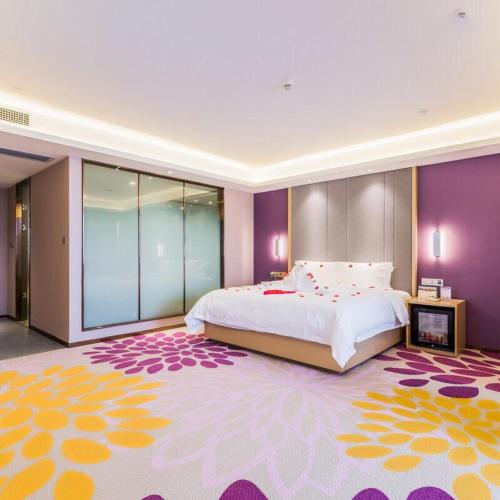 Katil atau katil-katil dalam bilik di Lavande Hotel (Gaozhou Xiantai Bridge Branch)