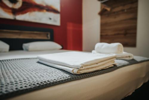 Posteľ alebo postele v izbe v ubytovaní Sivota Luxury Apartments